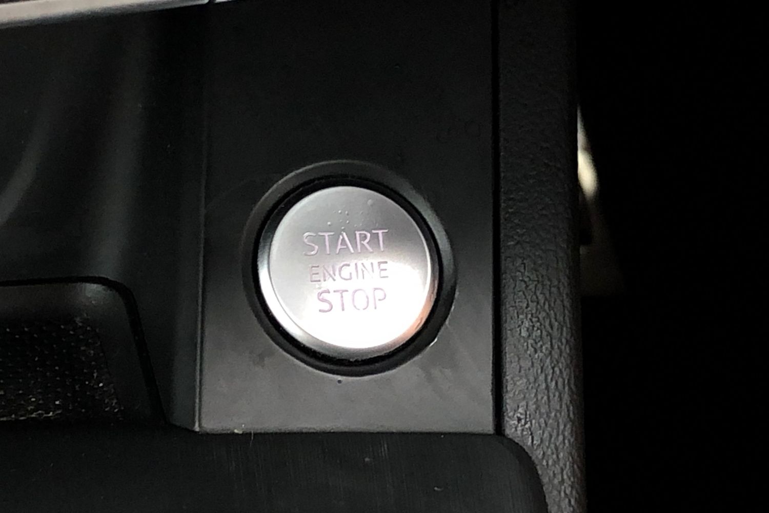 Used Audi A4 2017 for sale - 76637066: Photo 9