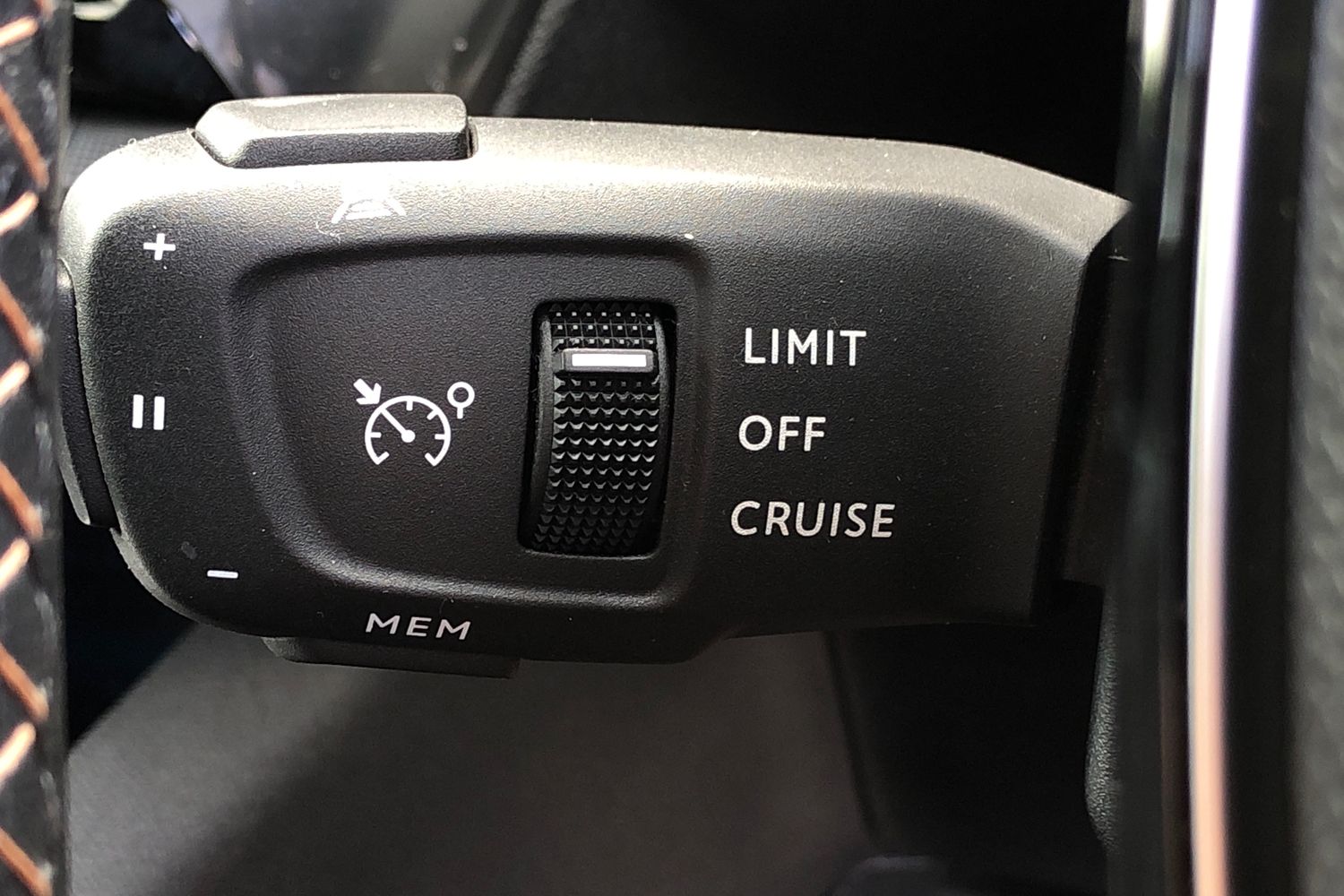 Used Peugeot 3008 2021 for sale - 76401735: Photo 6