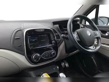 Used Renault Captur 2019 for sale - 79272763: Photo