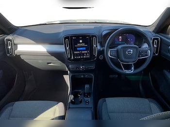 Used Volvo XC40 2023 for sale - 79620199: Photo