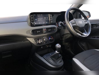 Used Hyundai i10 2023 for sale - 77515168: Photo