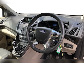 Used Ford Grand Tourneo Connect 2015 for sale - 78789784: Photo