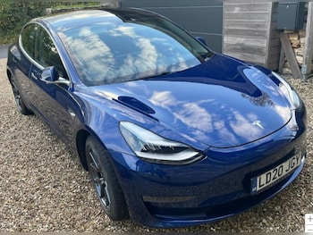 Tesla - Model 3