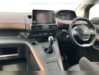 Used Peugeot Rifter 2020 for sale - 79346802: Photo