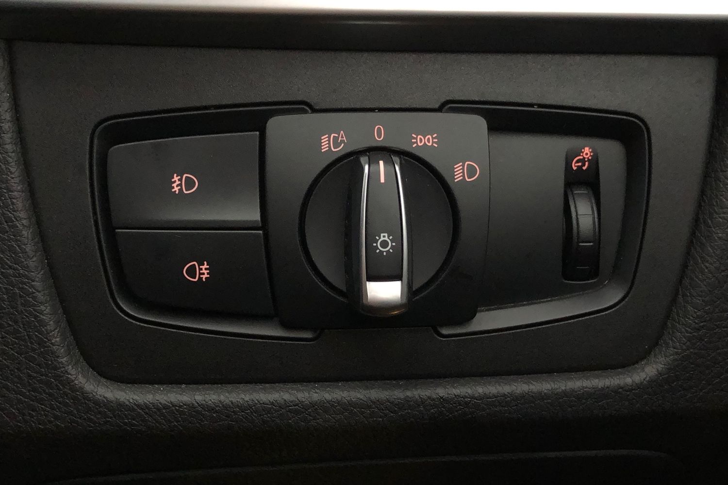 Used BMW 3 Series 2018 for sale - 77514761: Photo 21