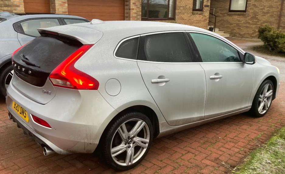 Used Volvo V40 2018 for sale - 77294476: Photo 2