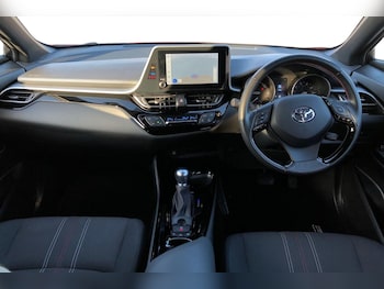 Used Toyota C-HR 2023 for sale - 77527601: Photo