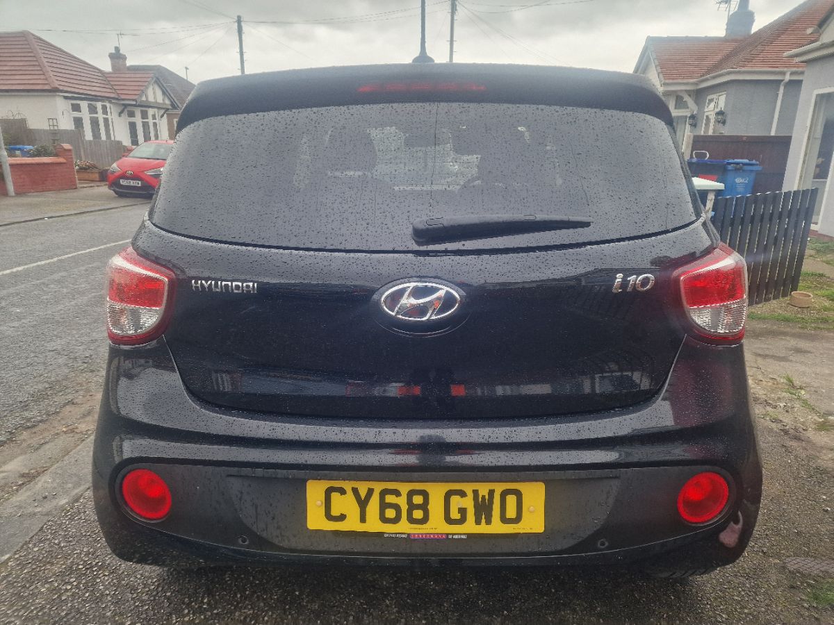 Used Hyundai i10 2018 for sale - 77719273: Photo 5