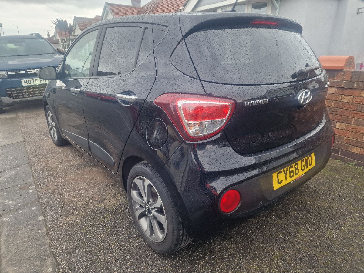 Used Hyundai i10 2018 for sale - 77719273: Photo 6