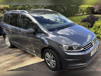 Volkswagen - Touran