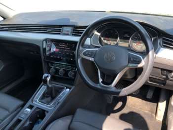 Used Volkswagen Passat 2022 for sale - 74658643: Photo