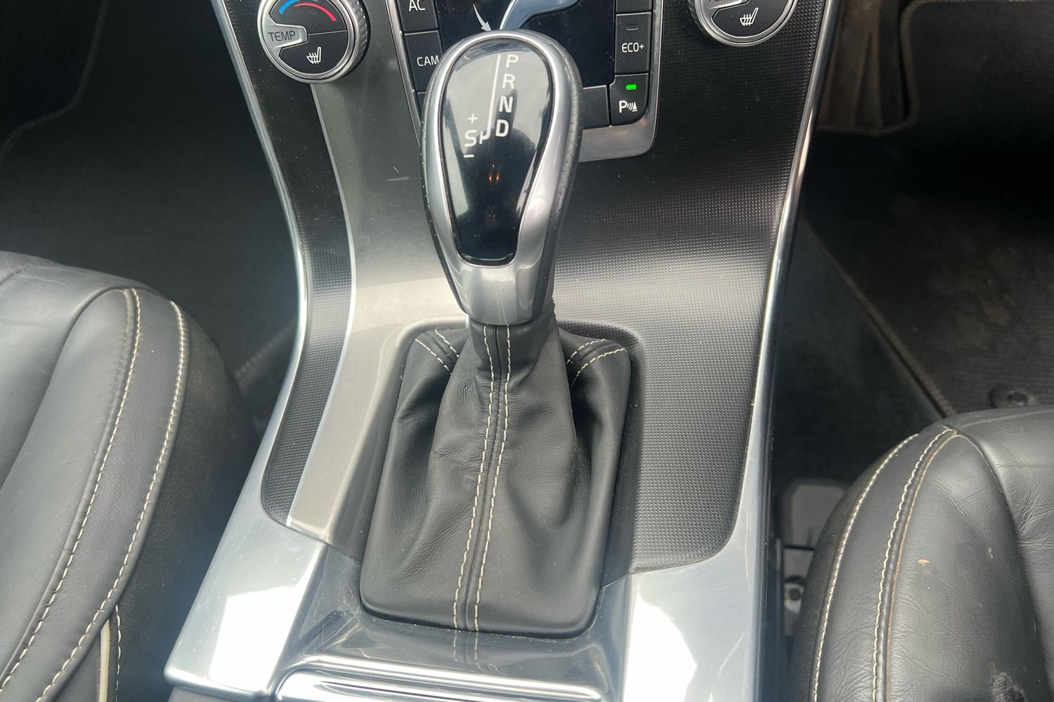 Used Volvo V60 2018 for sale - 77515083: Photo 8