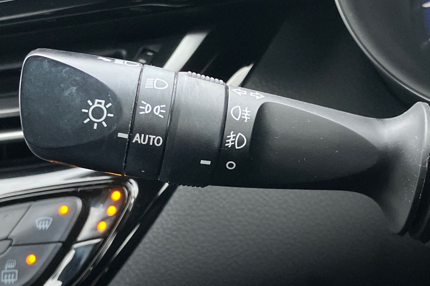 Used Toyota C-HR 2021 for sale - 76274798: Photo 17