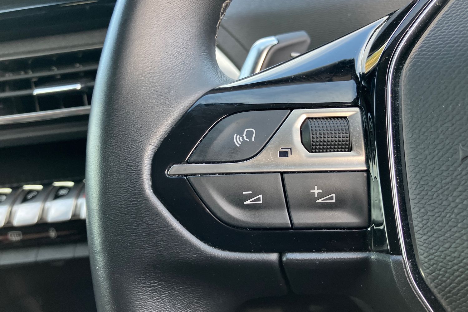 Used Peugeot 3008 2021 for sale - 76783082: Photo 16