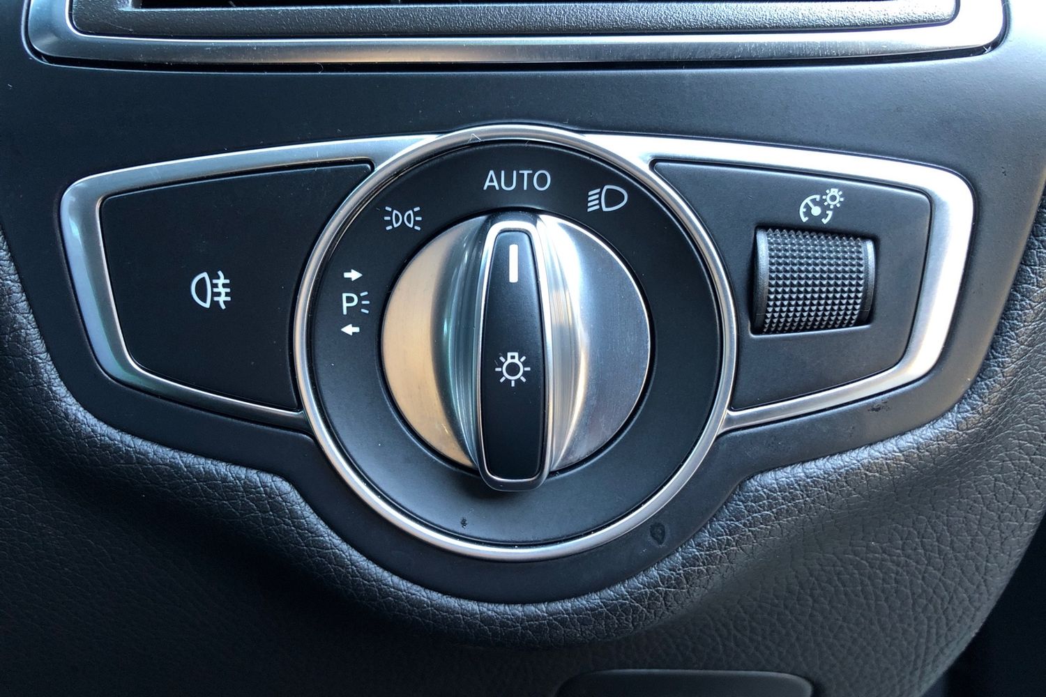 Used Mercedes-Benz C Class 2017 for sale - 75863085: Photo 19