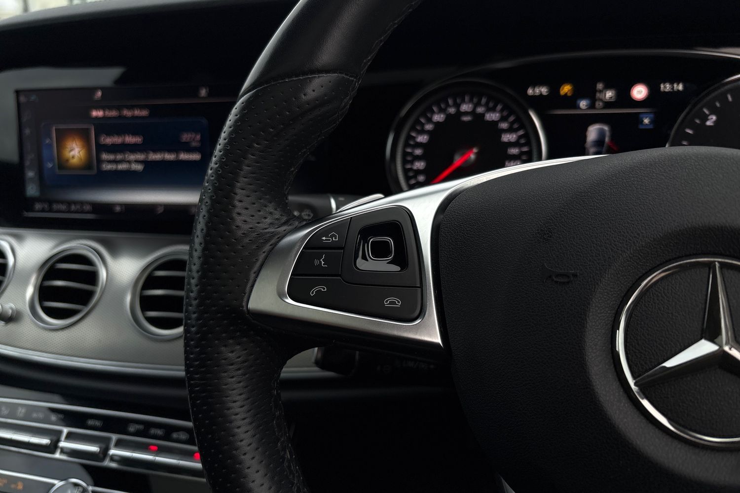 Used Mercedes-Benz E Class 2018 for sale - 77451286: Photo 11