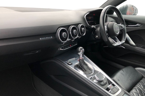Used Audi TT 2018 for sale - 75717637: Photo 4
