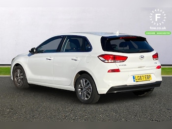 Used Hyundai i30 2017 for sale - 76588008: Photo