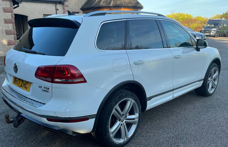 Used Volkswagen Touareg 2017 for sale - 77787617: Photo 2