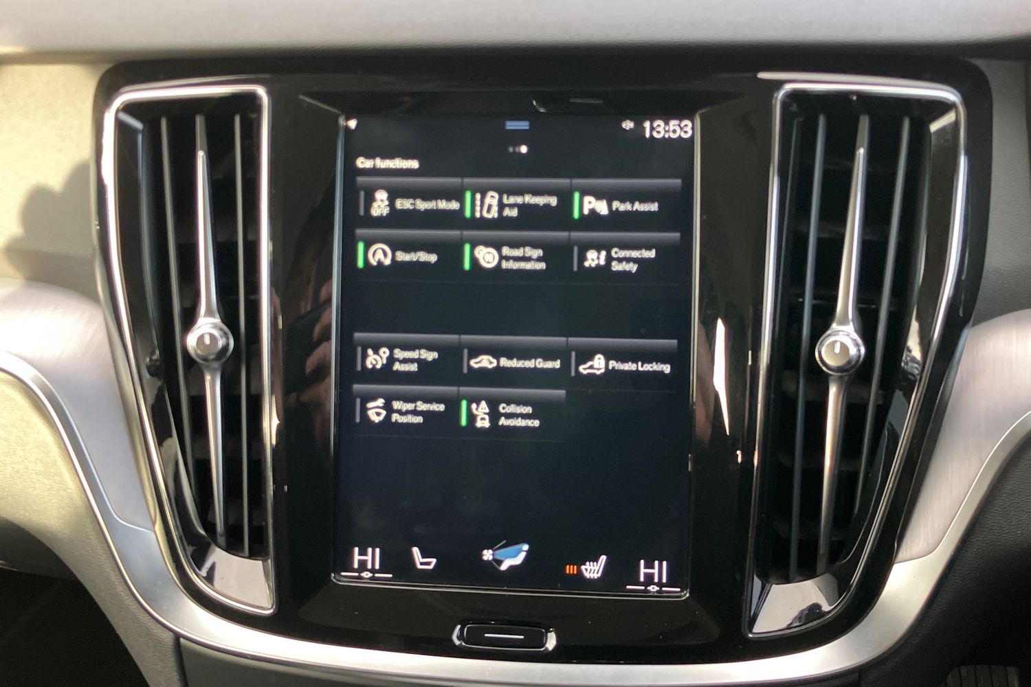 Used Volvo V60 2019 for sale - 77527768: Photo 10