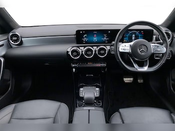 Used Mercedes-Benz CLA 2022 for sale - 76119872: Photo 3