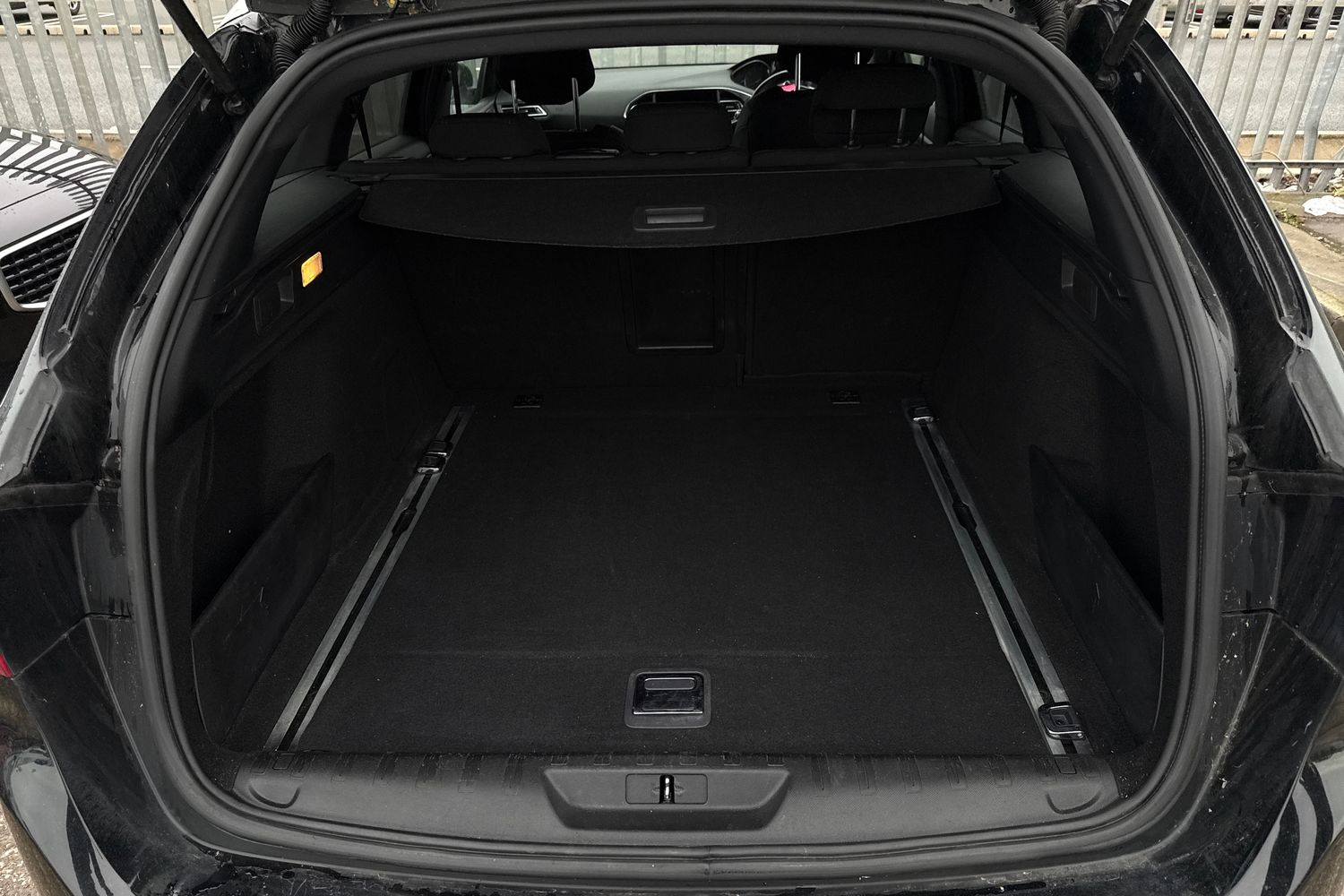 Used Peugeot 308 2018 for sale - 77812657: Photo 18