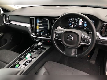 Used Volvo V60 2019 for sale - 76197679: Photo 3