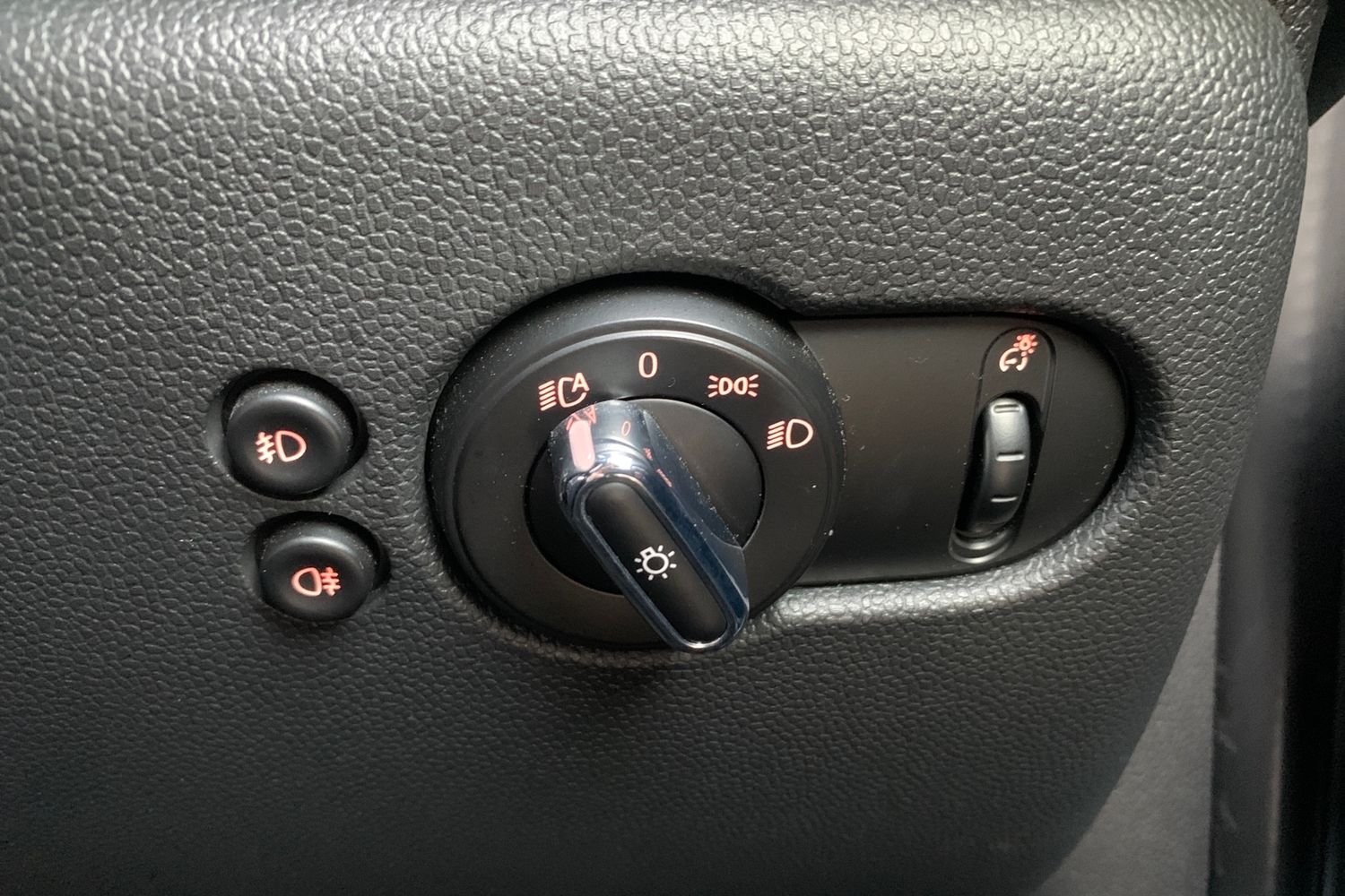 Used MINI Hatch 2017 for sale - 76857015: Photo 8