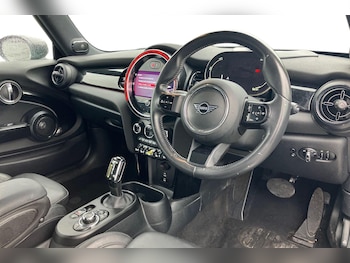 Used MINI Hatch 2023 for sale - 78252049: Photo