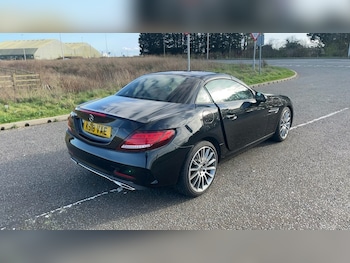 Used Mercedes-Benz SLC 2018 for sale - 77904454: Photo