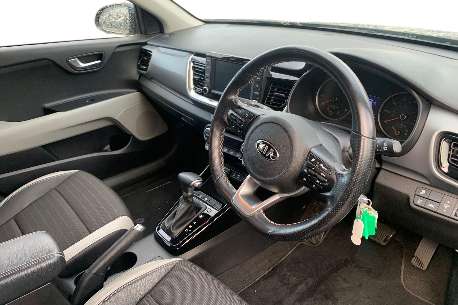 Used Kia Stonic 2020 for sale - 76334466: Photo 3