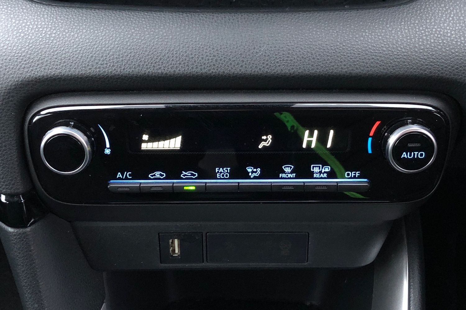 Used Toyota Yaris 2022 for sale - 76929259: Photo 13