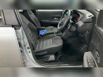 Used Dacia Sandero 2021 for sale - 76746367: Photo