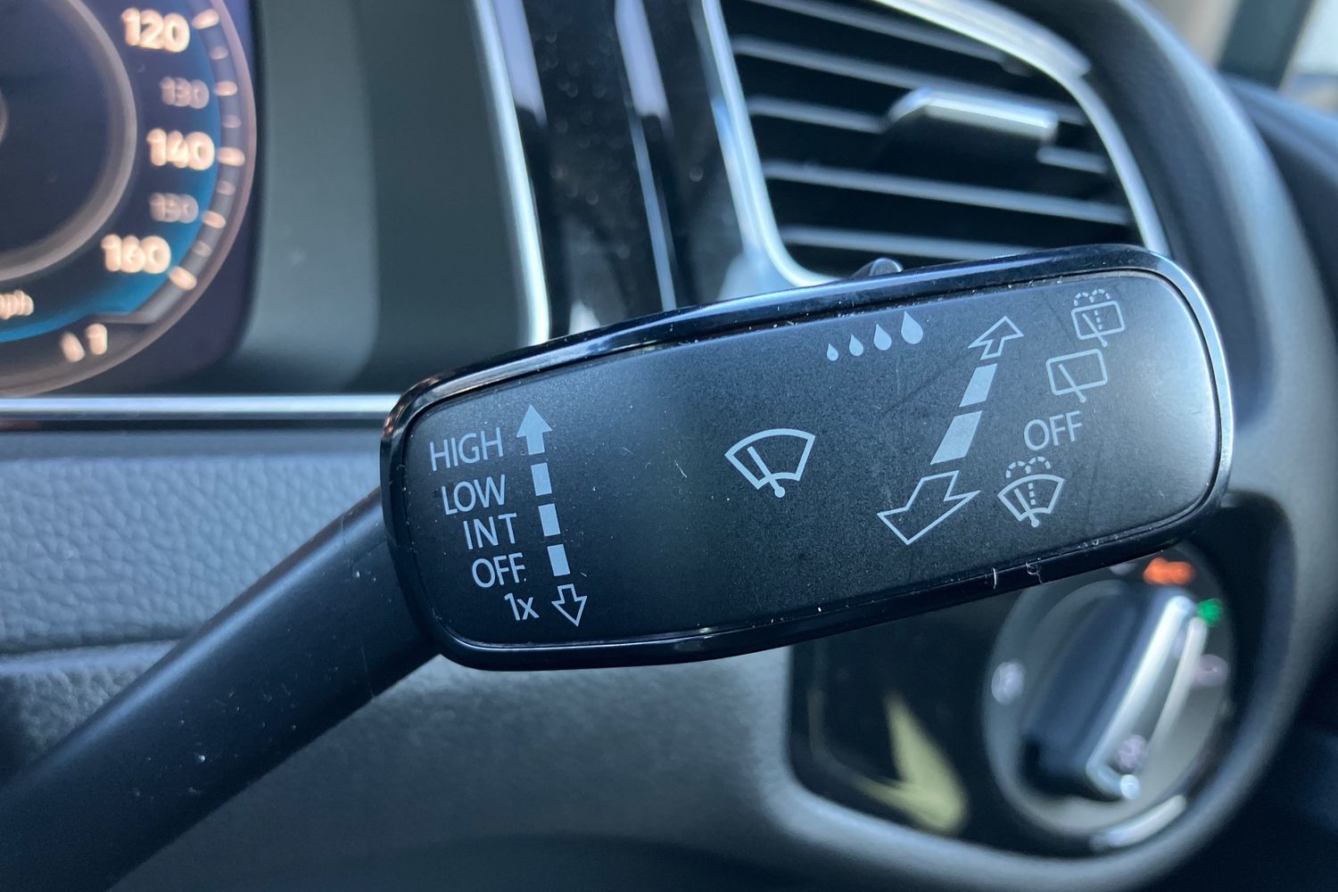 Used Volkswagen Golf 2017 for sale - 77527708: Photo 17