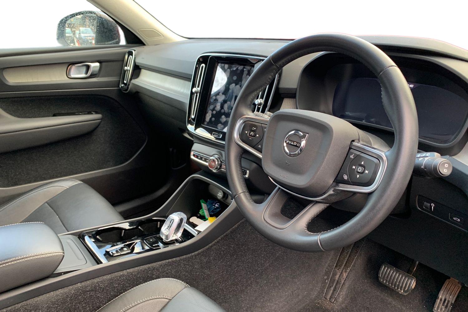 Used Volvo XC40 2021 for sale - 77123727: Photo 3