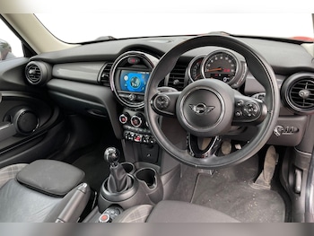 Used MINI Hatch 2018 for sale - 79331364: Photo