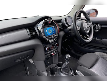 Used MINI Hatch 2018 for sale - 79331364: Photo