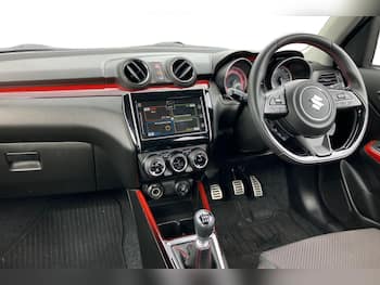 Used Suzuki Swift 2022 for sale - 79692170: Photo