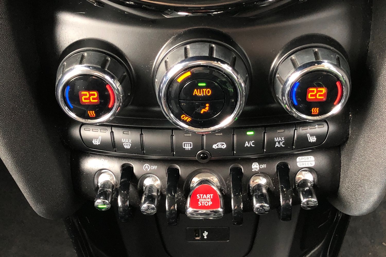 Used MINI Hatch 2019 for sale - 77706969: Photo 15