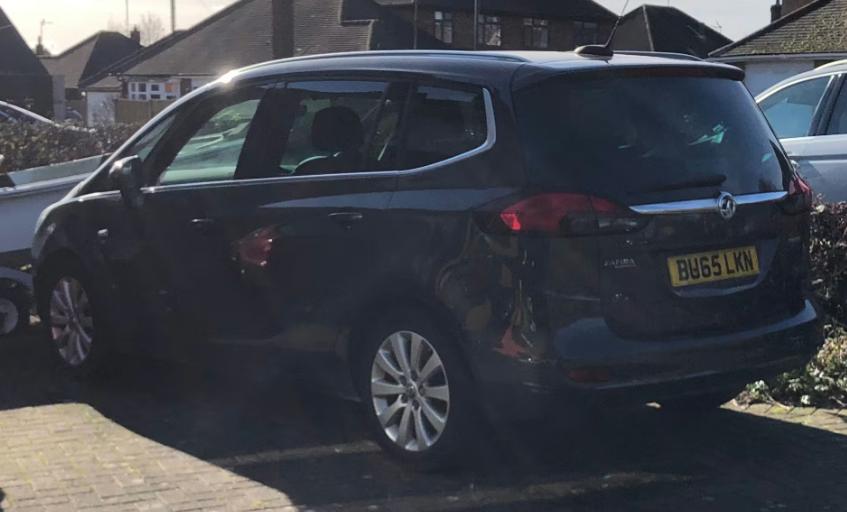 Used Vauxhall Zafira 2015 for sale - 77686940: Photo 2