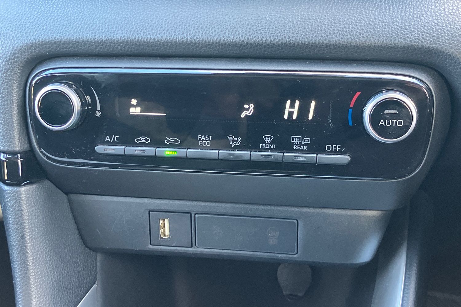 Used Toyota Yaris 2020 for sale - 77106993: Photo 11