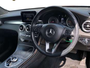 Used Mercedes-Benz GLC 2019 for sale - 75254941: Photo
