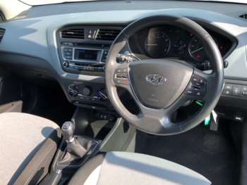 Used Hyundai i20 2016 for sale - 74905400: Photo