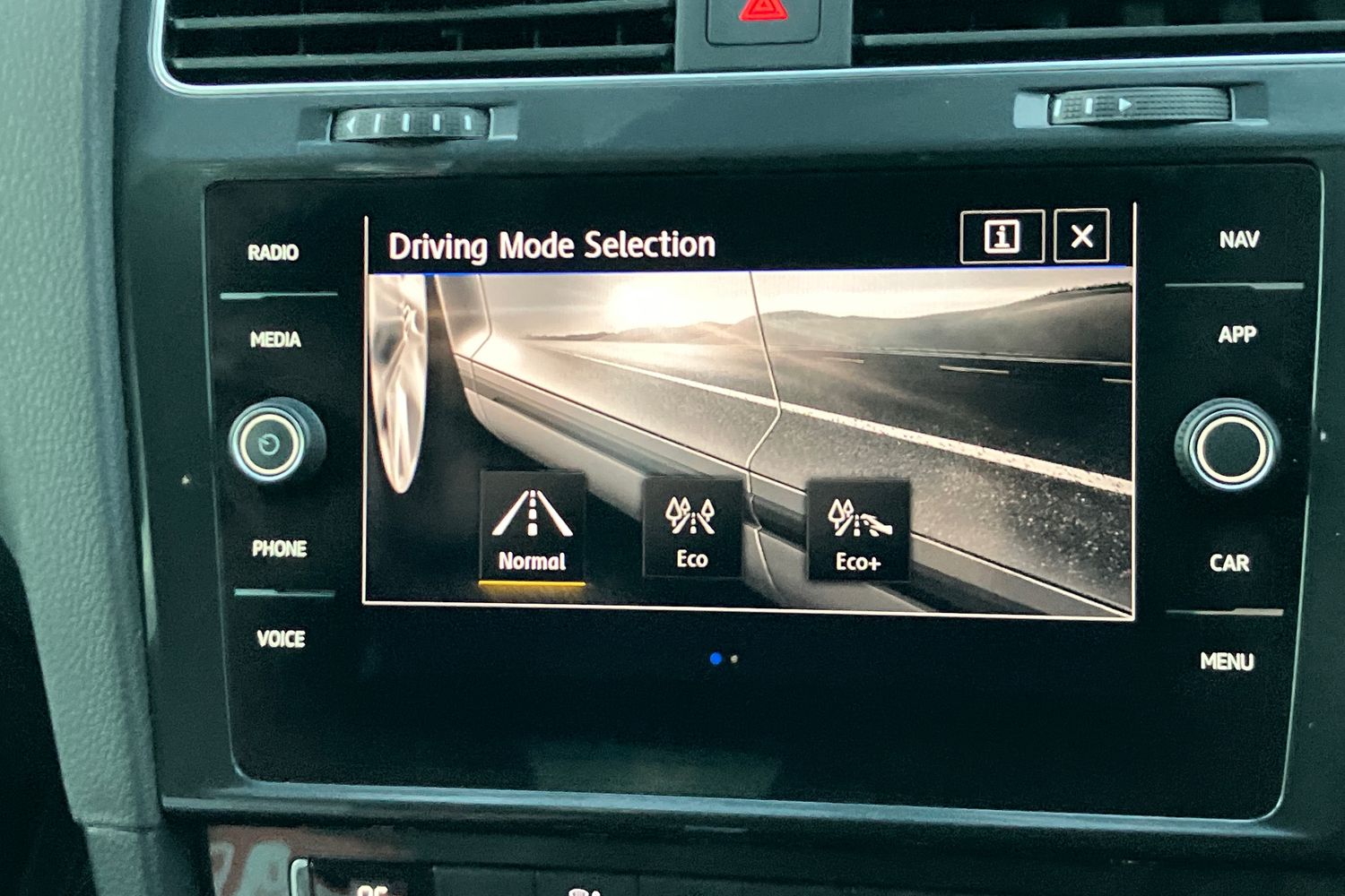 Used Volkswagen Golf 2020 for sale - 76654437: Photo 10