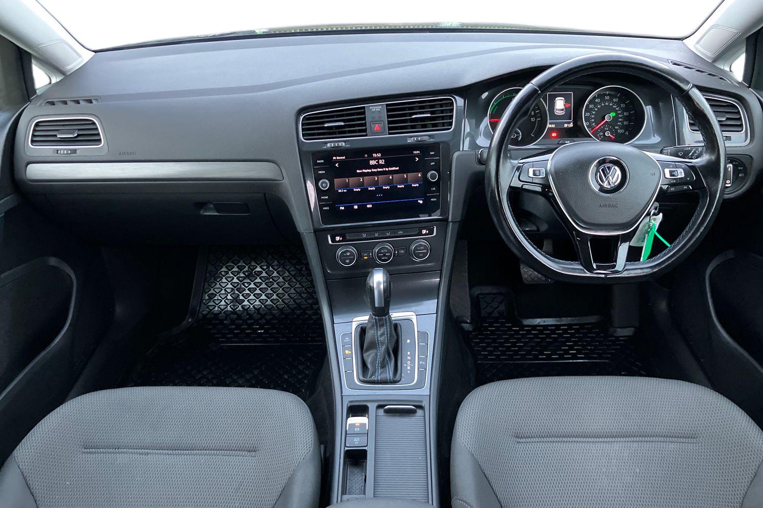 Used Volkswagen Golf 2020 for sale - 76654437: Photo 3