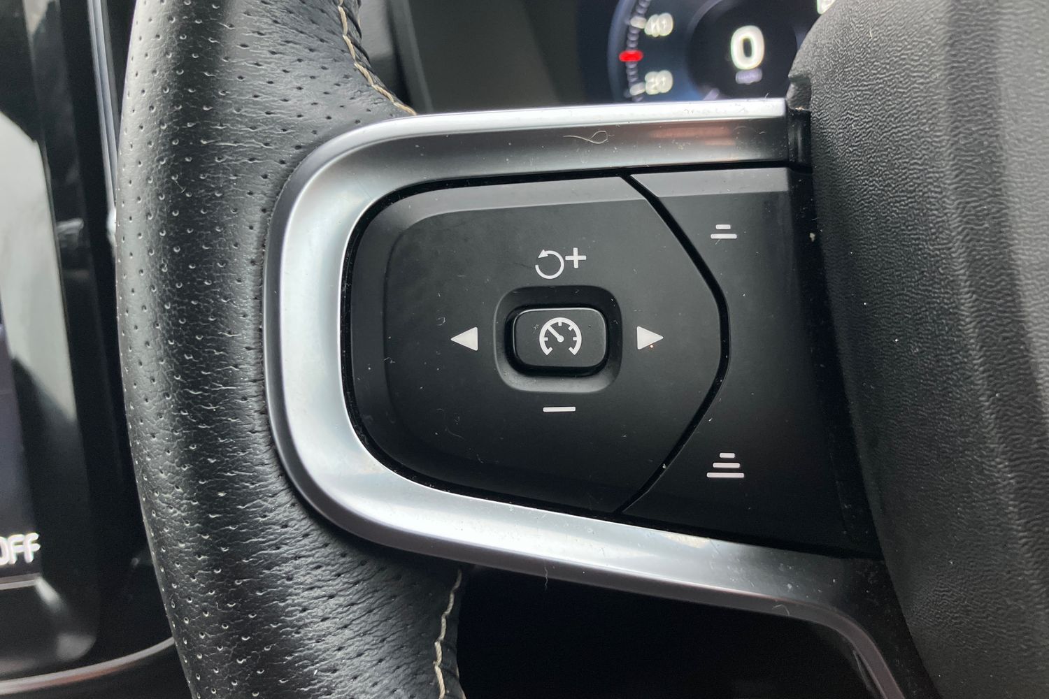 Used Volvo XC40 2021 for sale - 76416771: Photo 12