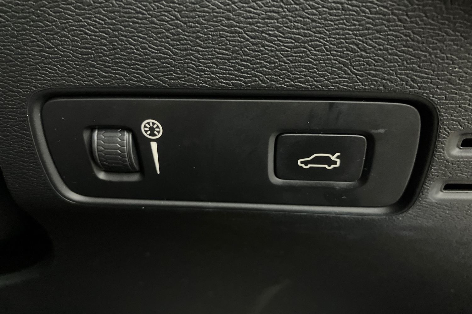 Used Volvo XC40 2021 for sale - 76416771: Photo 17