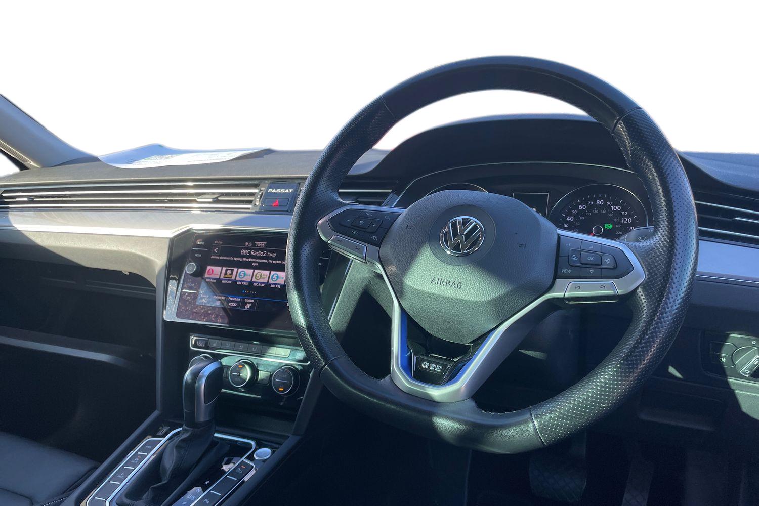 Used Volkswagen Passat 2020 for sale - 76610935: Photo 3