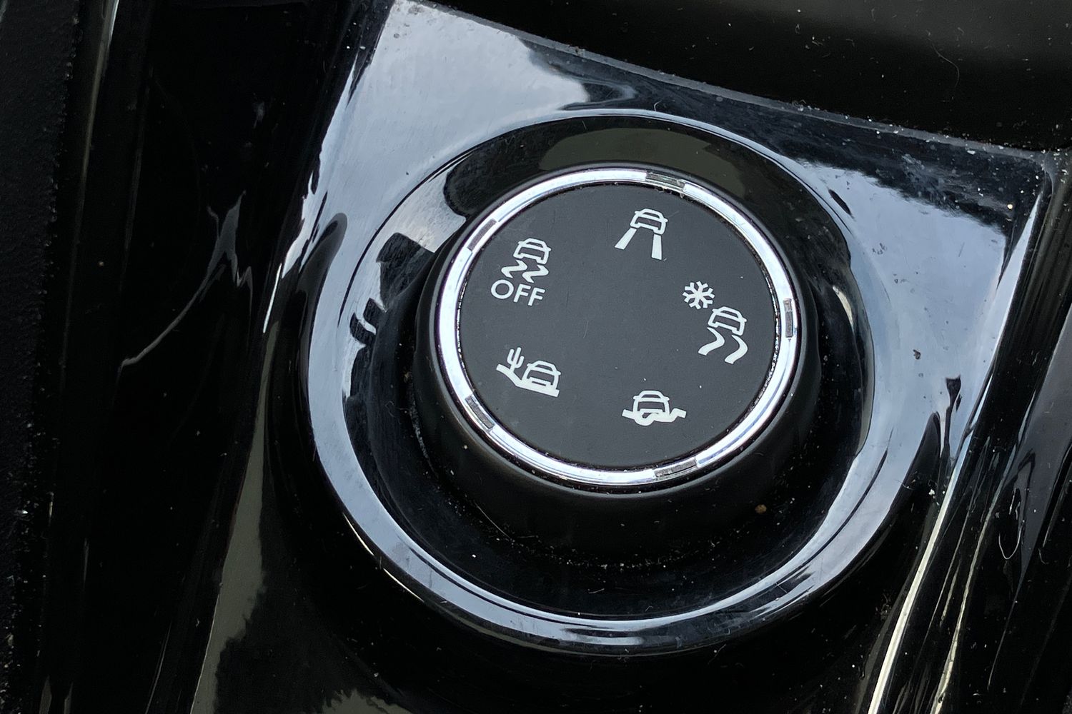 Used Peugeot 2008 2017 for sale - 75754049: Photo 11