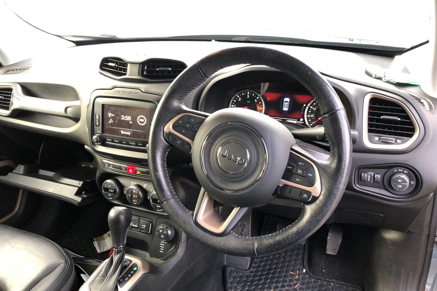 Used Jeep Renegade 2017 for sale - 76346468: Photo 3